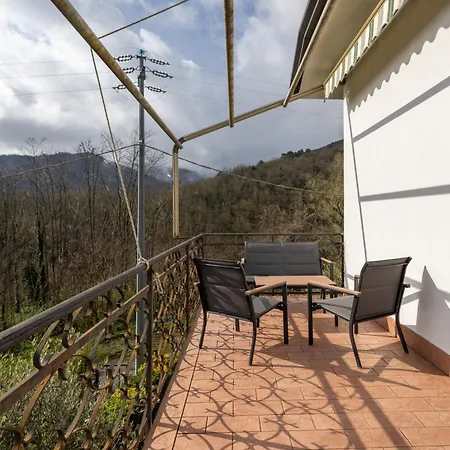 Pina First Floor 6 Guests Near Cinque Terre In Nature Balcony Valley View Shared Pool Hiking Trails Appartamento