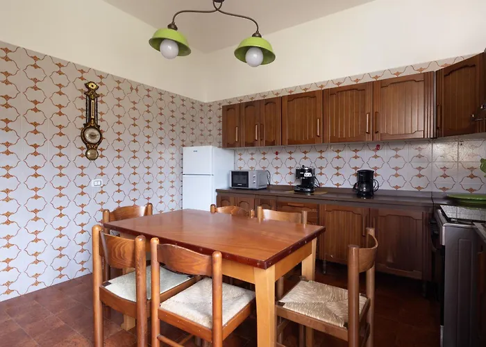 6 Guests Near Cinque Terre In Nature Balcony Valley View Shared Pool Hiking Trails *