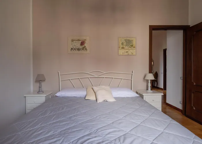 Apartment 6 Guests Near Cinque Terre In Nature Balcony Valley View Shared Pool Hiking Trails Camedone